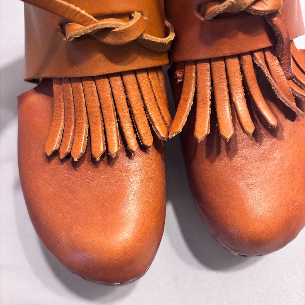 Bryr Fringe Clogs in Whiskey - Picture 3 of 7